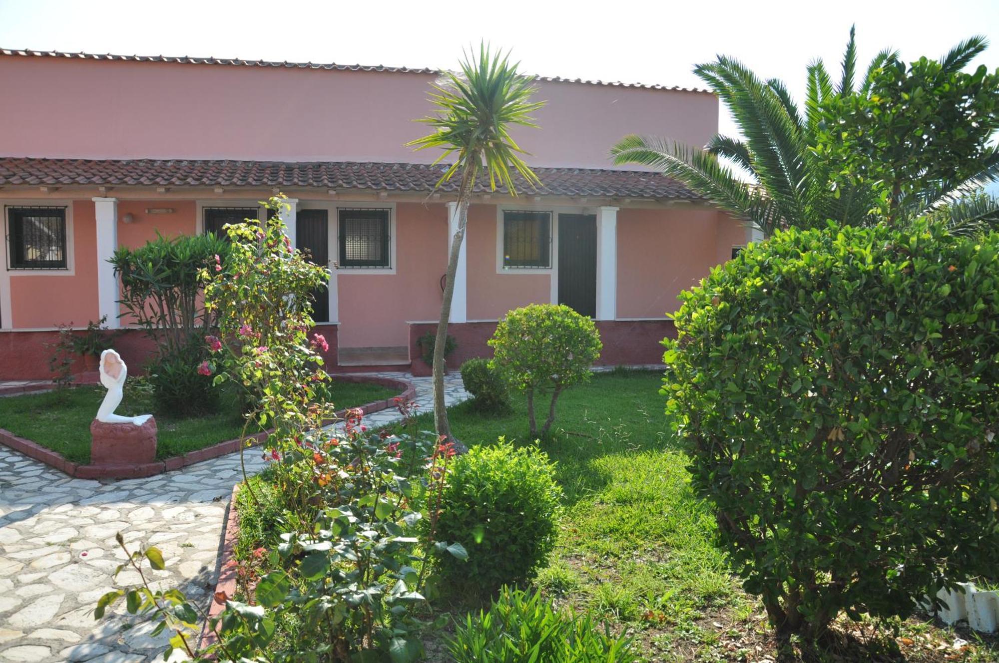 Tassos Apartments Corfu  ภายนอก รูปภาพ