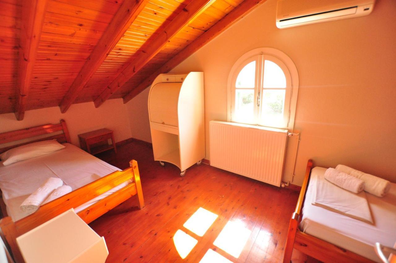 Tassos Apartments Corfu  ภายนอก รูปภาพ